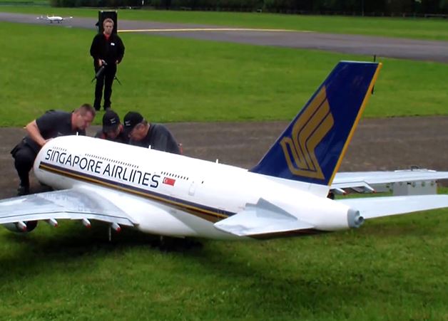 Amazingly Awesome Airliner