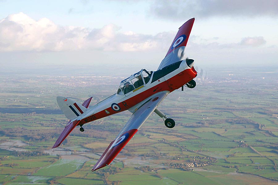 Model Airplane News - RC Airplane News | de Havilland DHC-1 Chipmunk